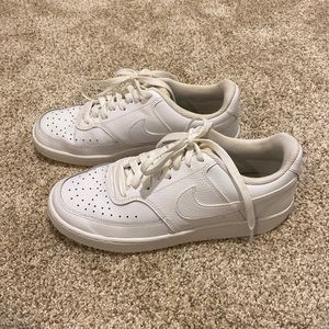 nike low top court vision women shoes